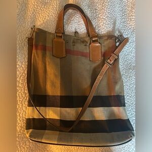 Stylish Tan and Black Checkered Tote Bag